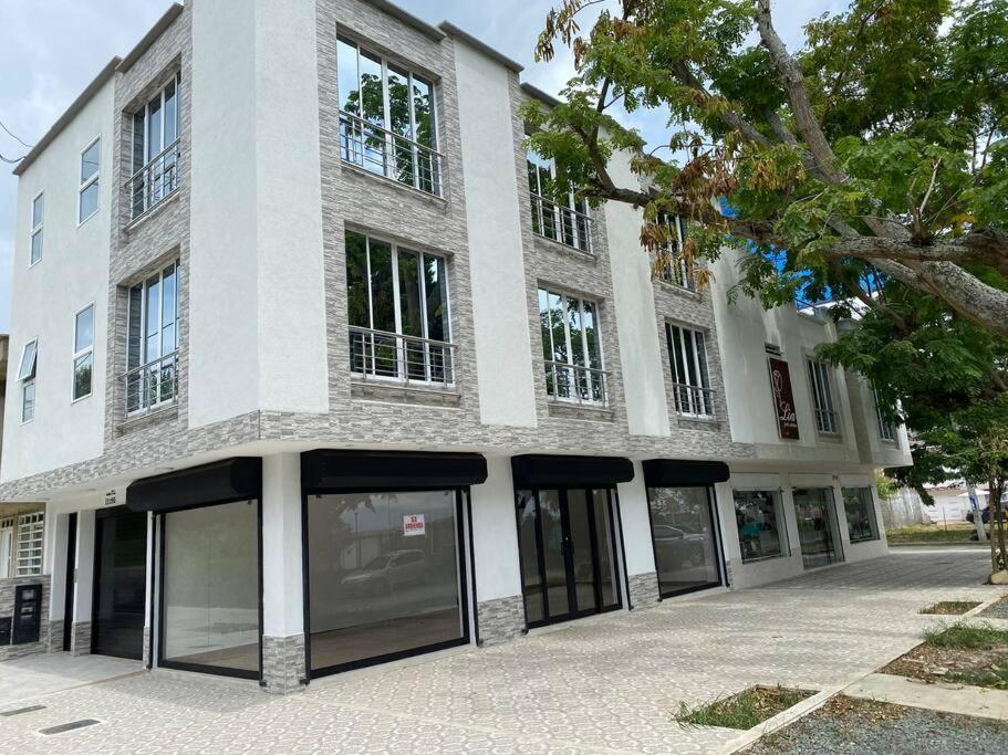 Lindo Apartamento Con Estacionamiento 부가 외부 사진