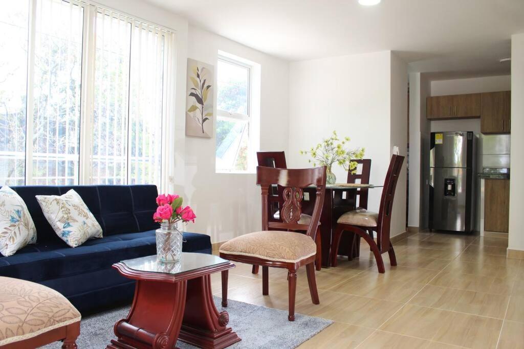 Lindo Apartamento Con Estacionamiento 부가 외부 사진