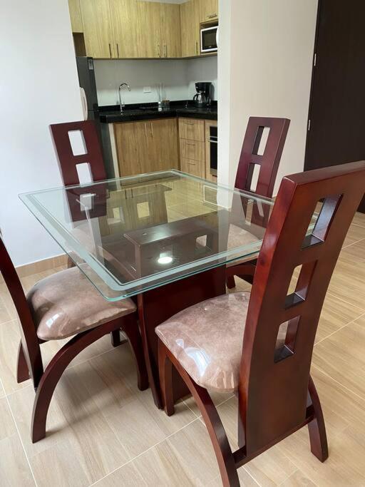 Lindo Apartamento Con Estacionamiento 부가 외부 사진