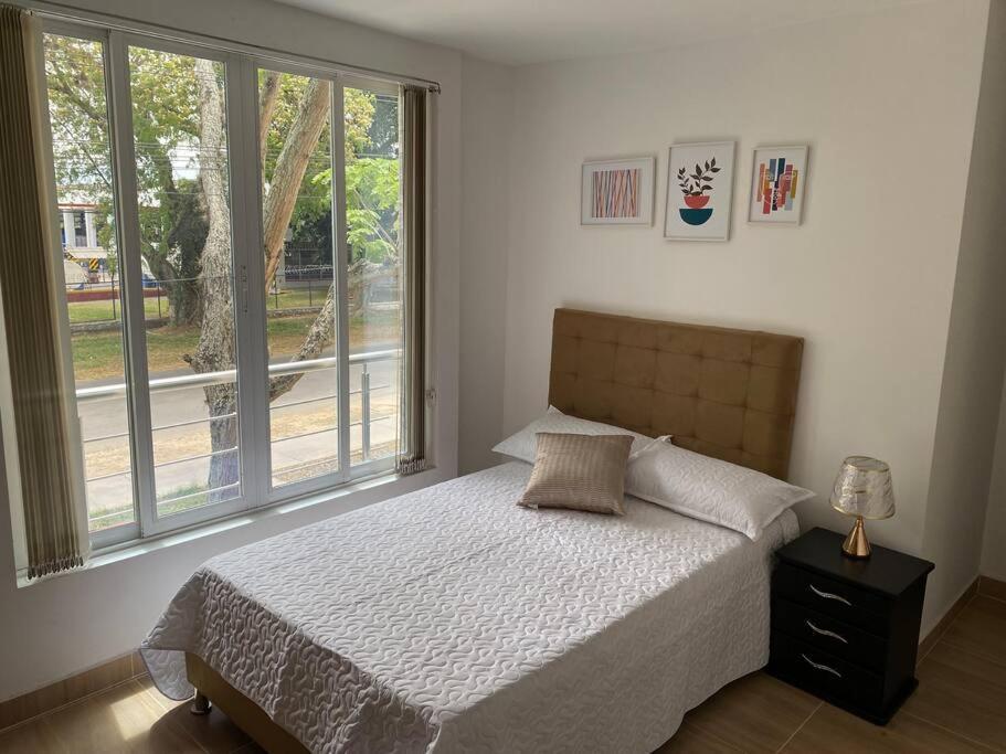 Lindo Apartamento Con Estacionamiento 부가 외부 사진